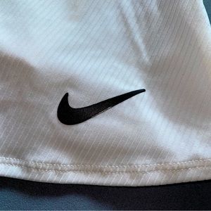 Nike tennis skirt size XS, fits S